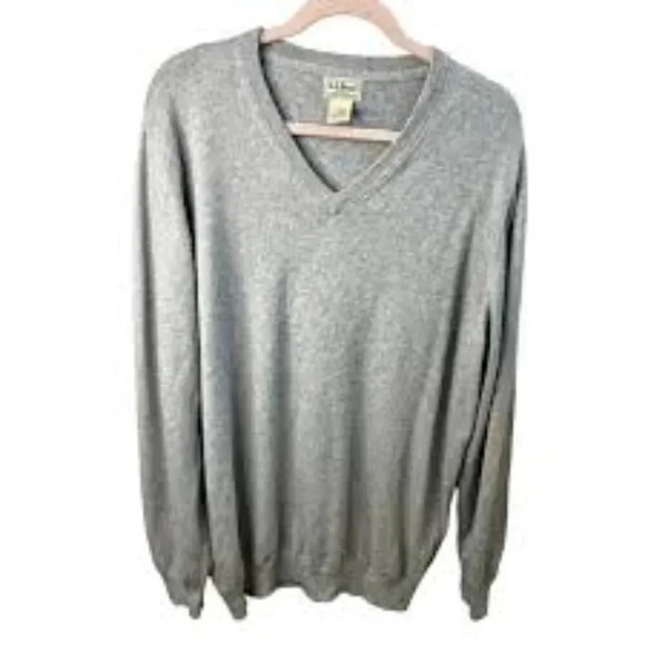 Women's gray sweater wool blend and angora rabbit size Medium - Picture 1 of 5